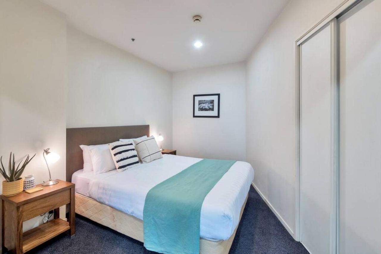 Urban Deco Apartment On Queen Street Auckland Exterior foto