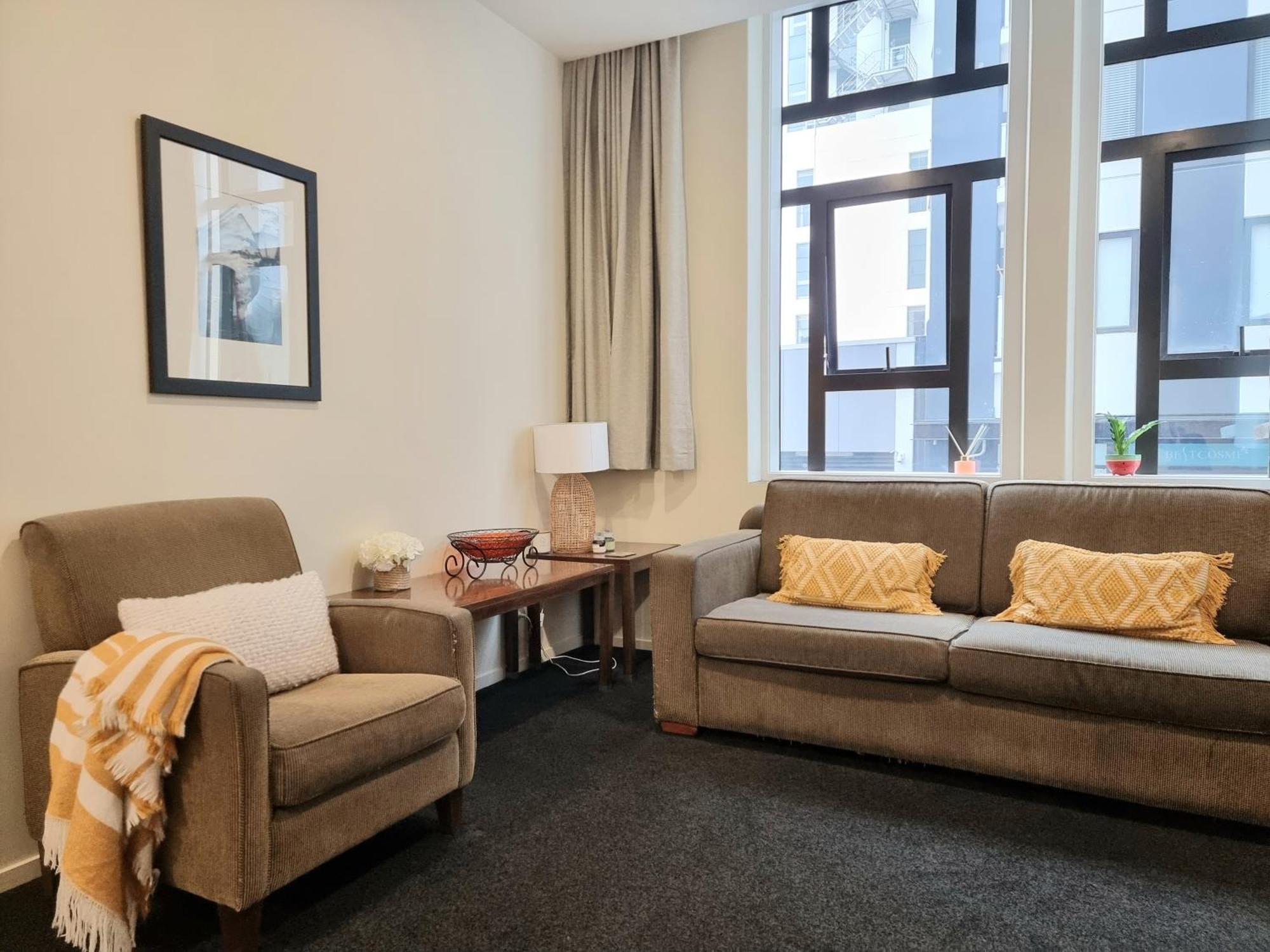 Urban Deco Apartment On Queen Street Auckland Zimmer foto
